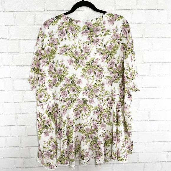 Torrid White & Purple Floral Peplum Chiffon Clip Dot Lace Inset Blouse Size 5X - Picture 4 of 9